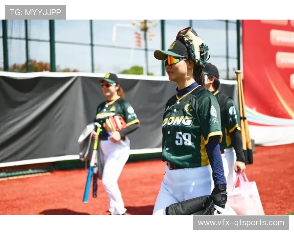 垒球运动1895年起源于美国芝加哥，由棒球运动演变而来