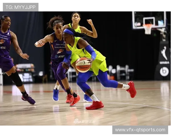 “WNBA球员集体行动,全明星赛期间身着特制T恤呼吁公平薪酬”